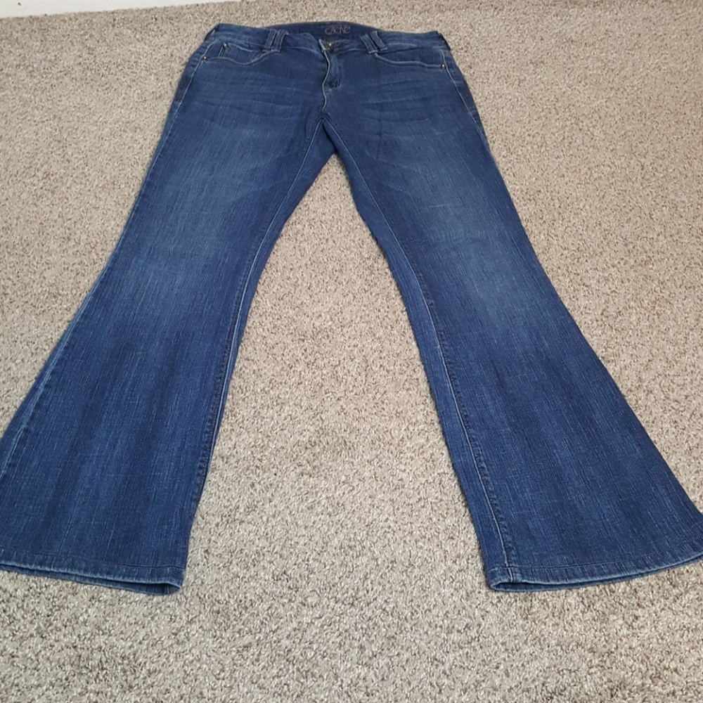 Cache Jeans